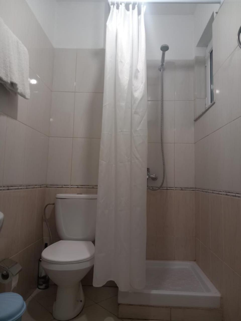 Amaris Apartment ドゥラス エクステリア 写真